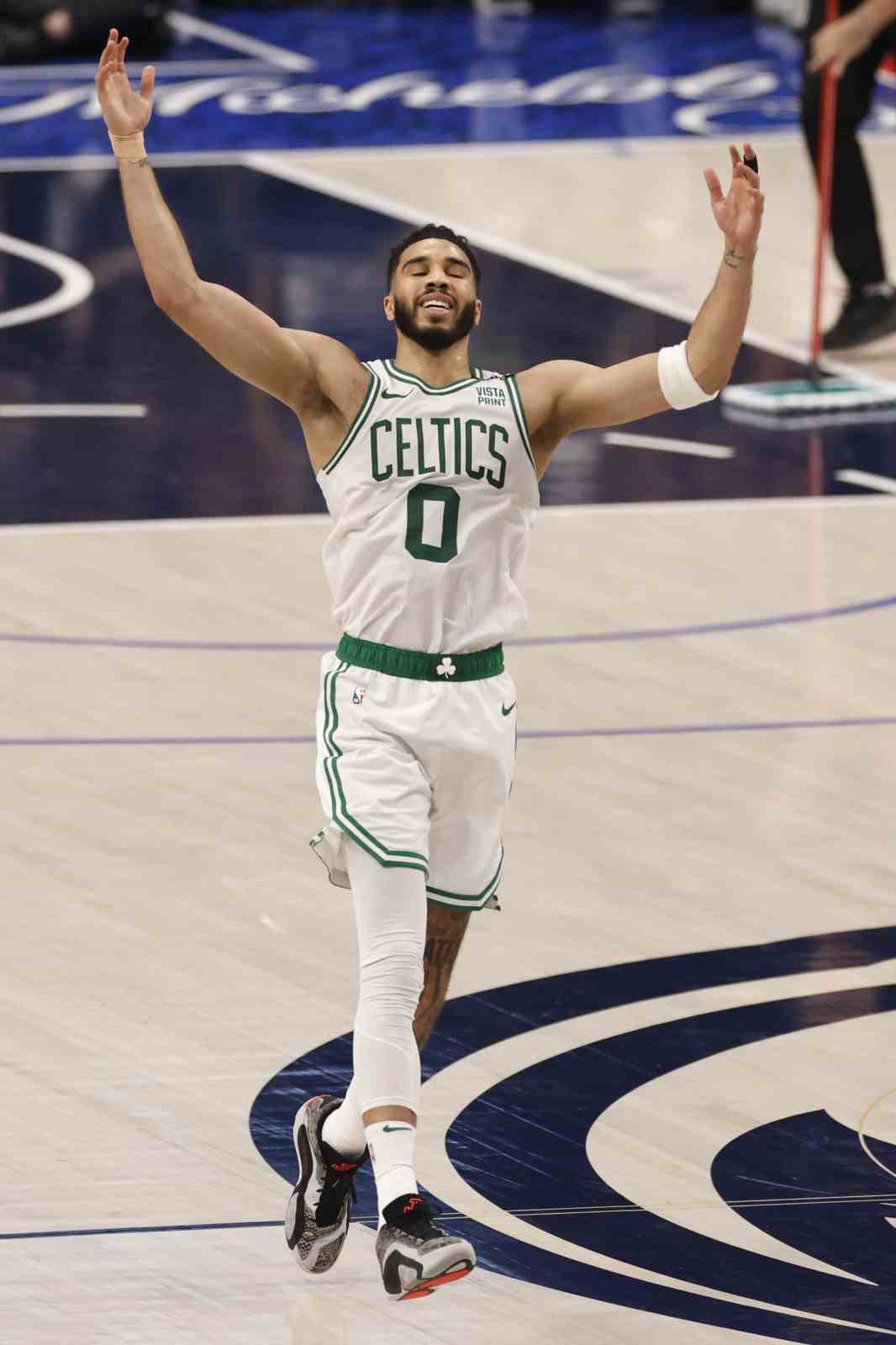 Boston Celtics, NBA final serisinde durumu 3-0 yaptı
