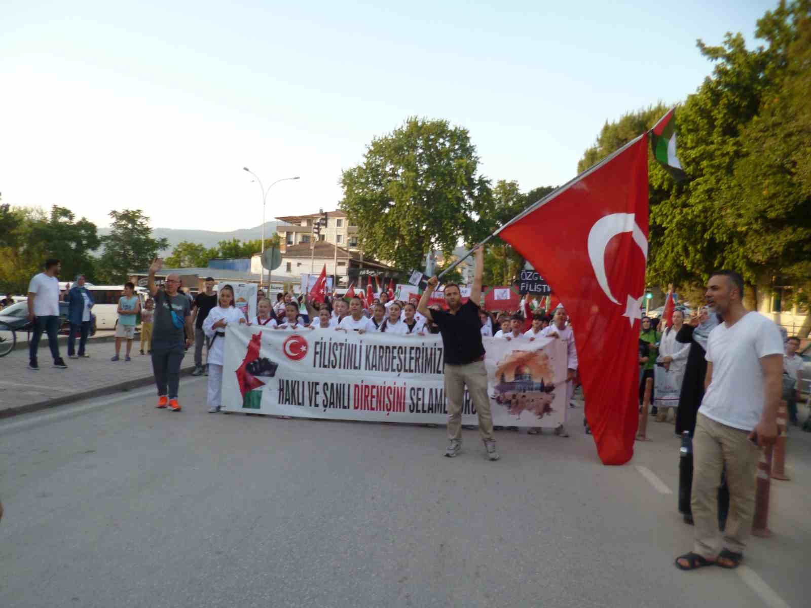 Osmaneli Filistin için tek yürek oldu
