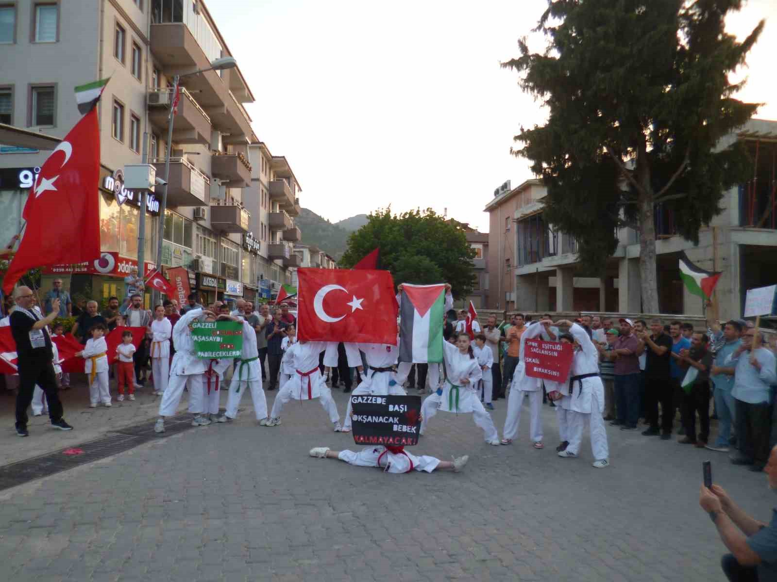 Osmaneli Filistin için tek yürek oldu
