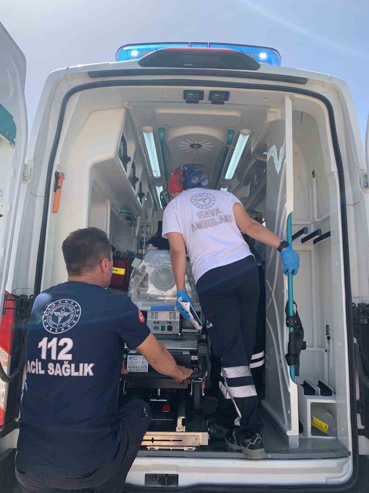 ’Mavi Bebek’ hastalığı teşhisi konan bebek Ambulans Helikopter ile Ankara’ya sevk edildi
