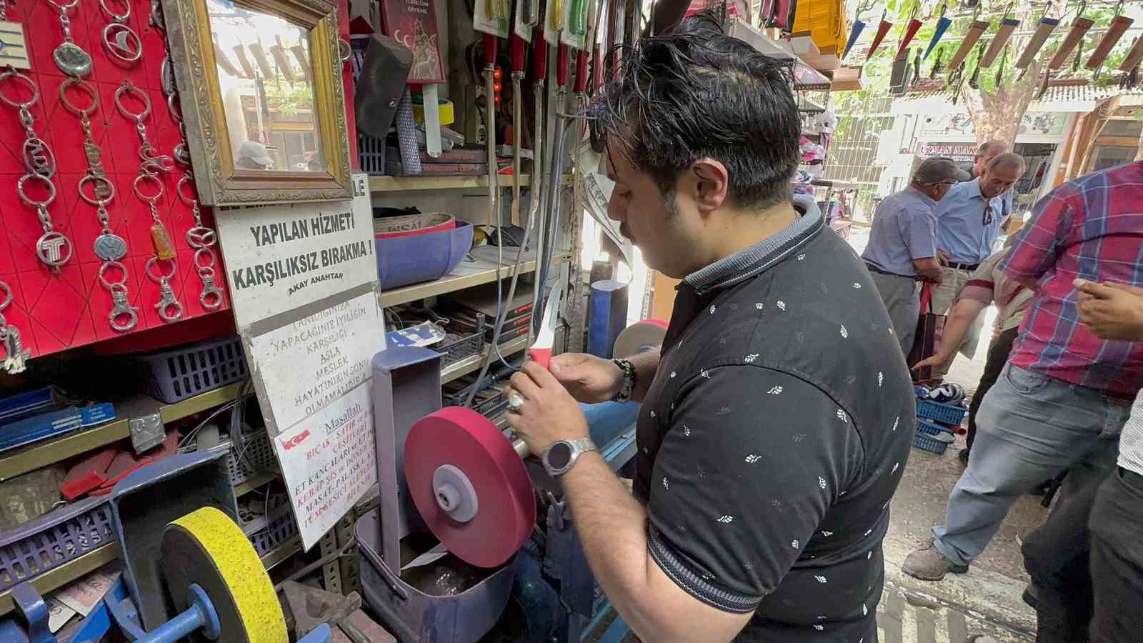 Bıçakçılarda Kurban Bayramının yoğunluğu başladı
