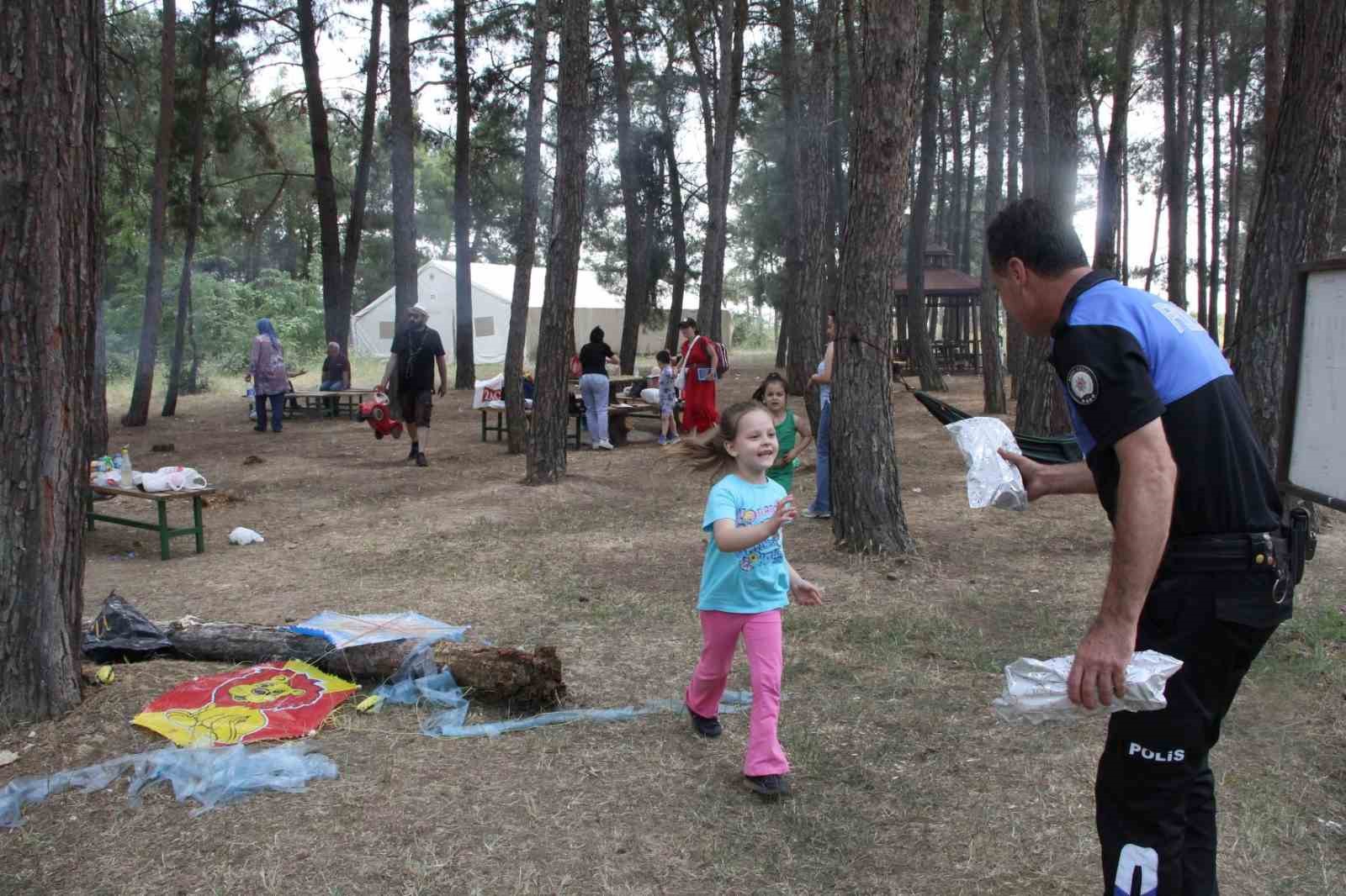 Polisten özel anaokulu öğrencilerine piknik şöleni
