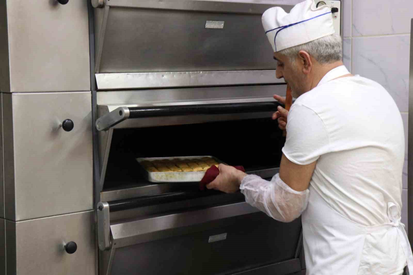 Bu bayram sporcusundan diyabet hastasına kadar herkes baklava yiyebilecek
