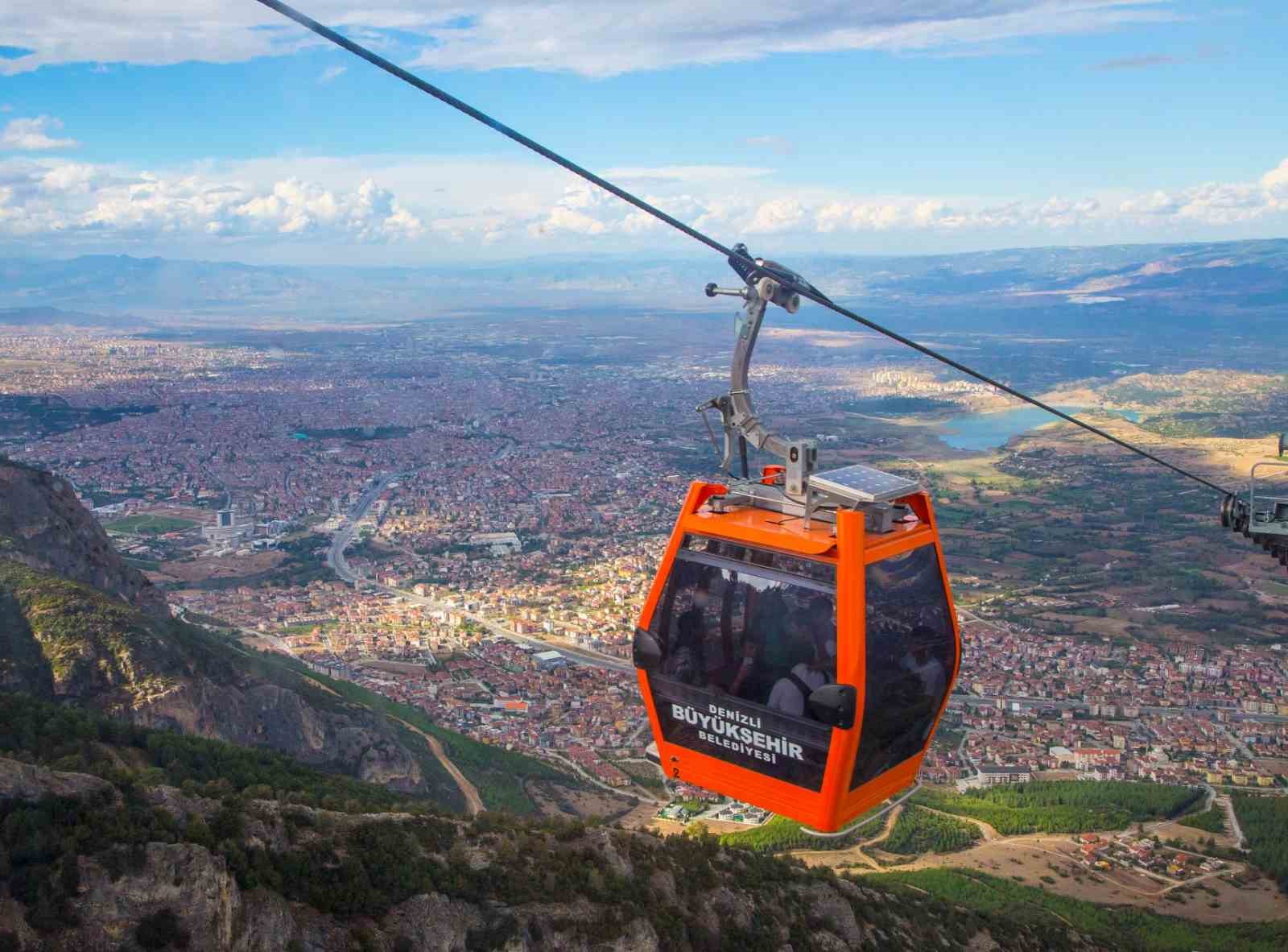 Denizli’nin yaylaları misafirlerini bekliyor
