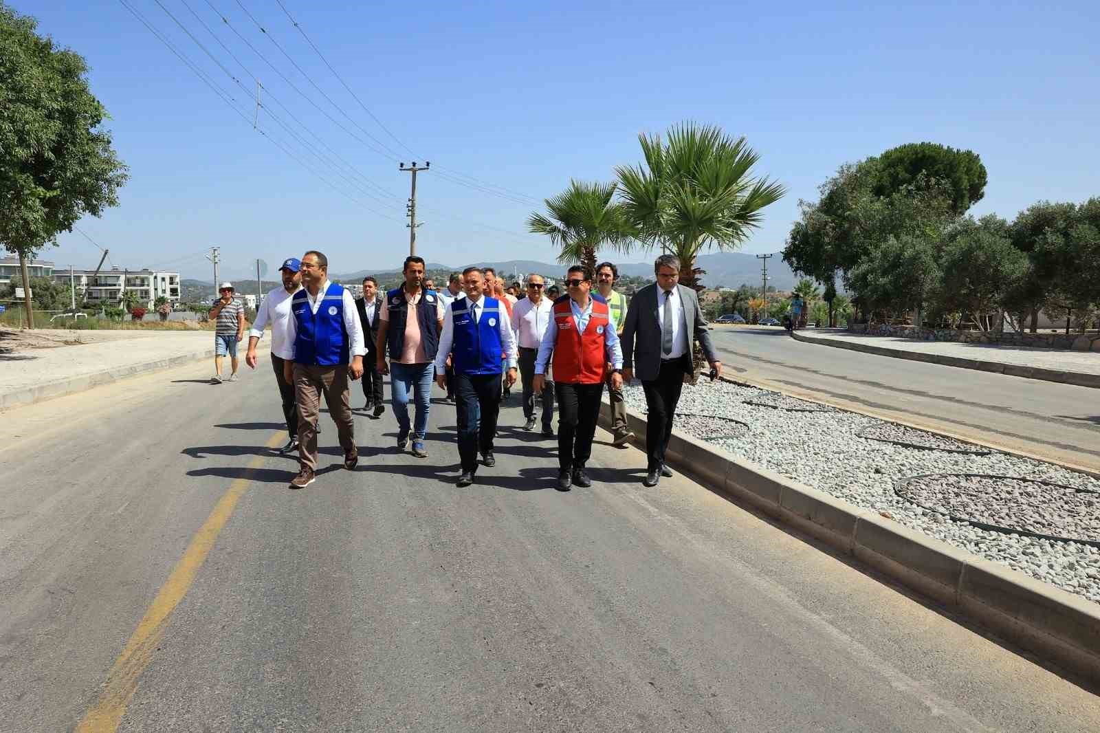 Başkan Aras Yalıkavak ve Mumcular yol çalışmalarını inceledi
