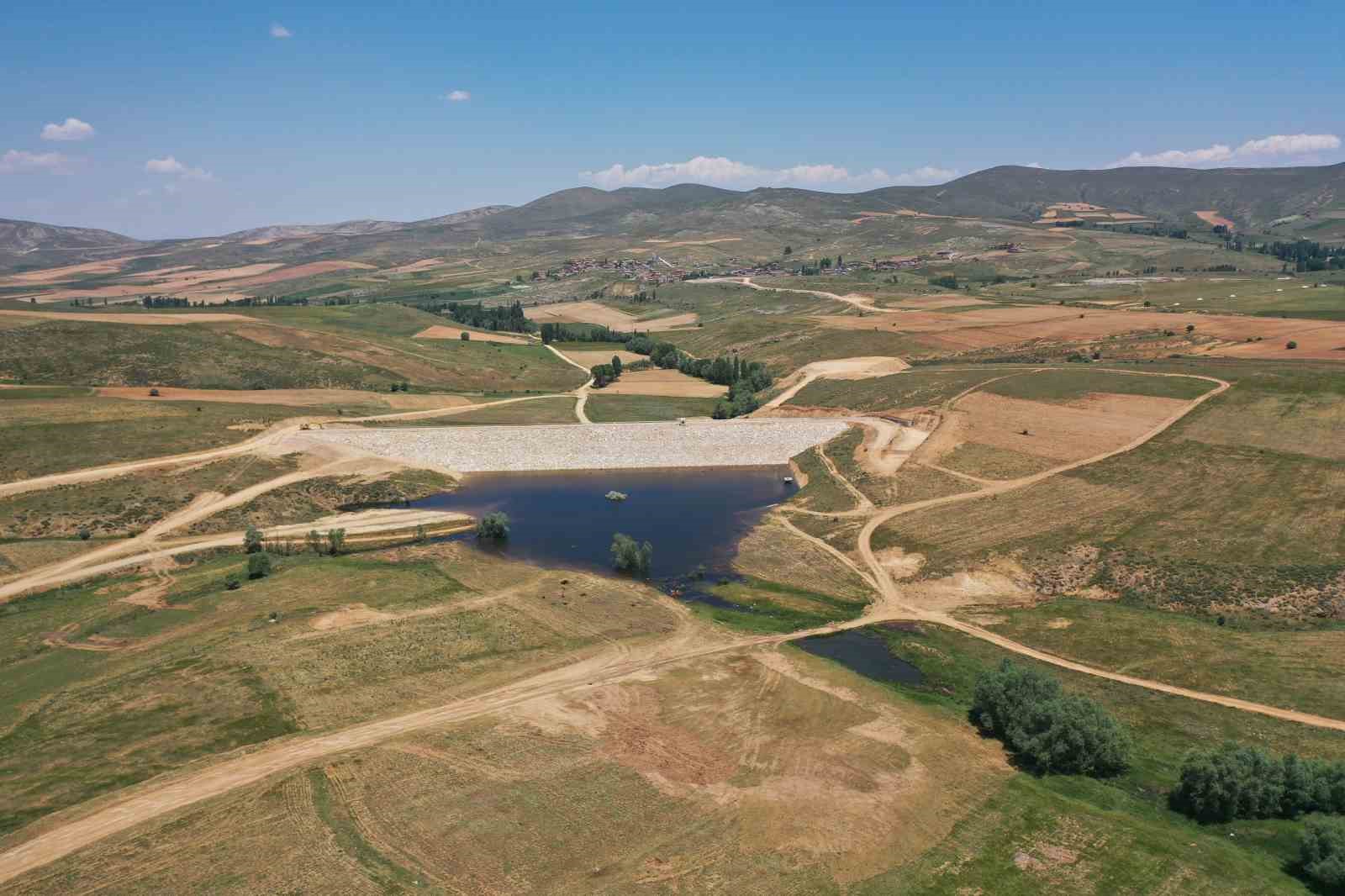 Niğde’de Elmalı Göletinde Su Tutulmaya Başladı
