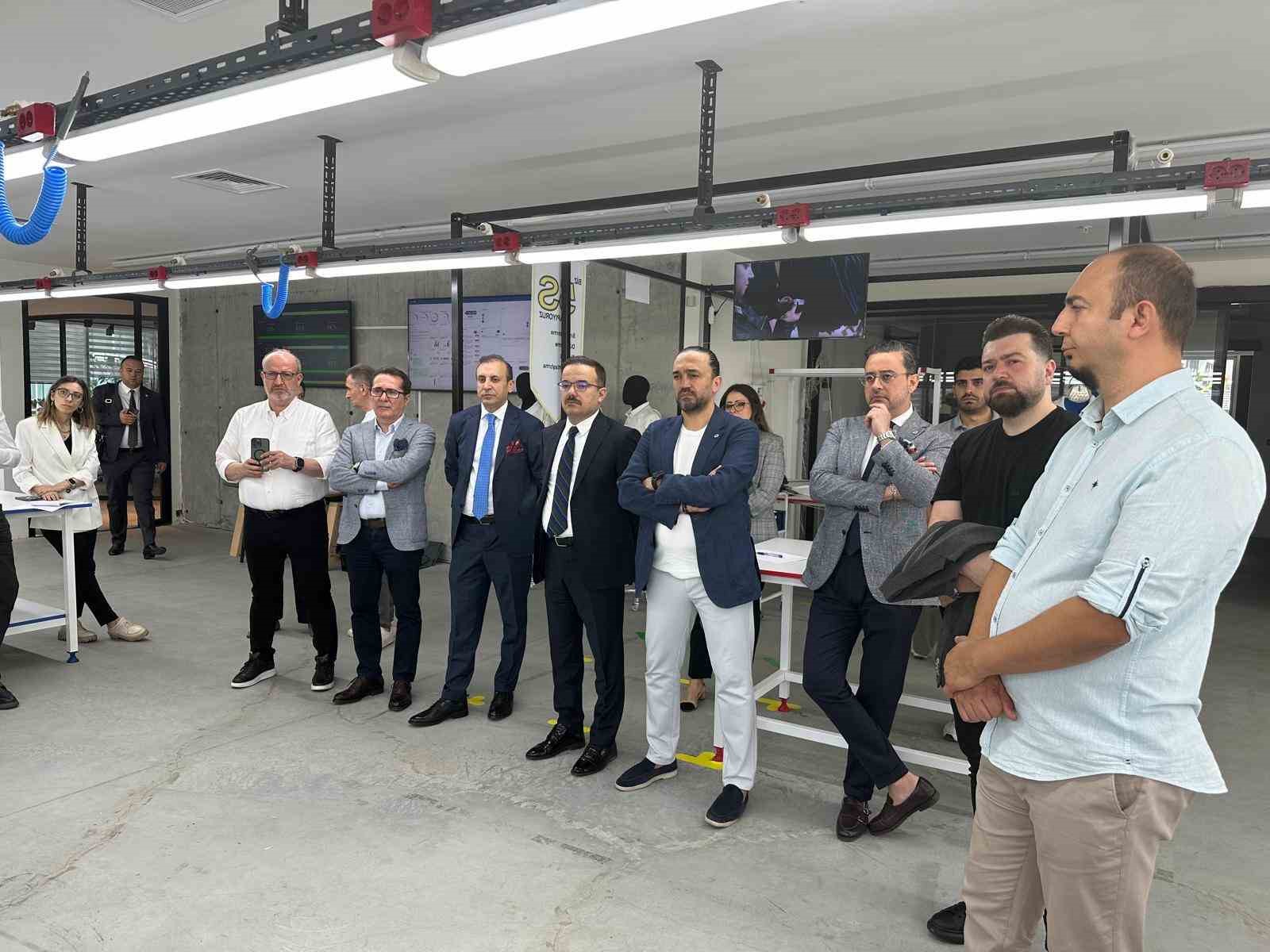 DSO’dan İHKİB Dijital Dönüşüm Merkezine teknik ziyaret
