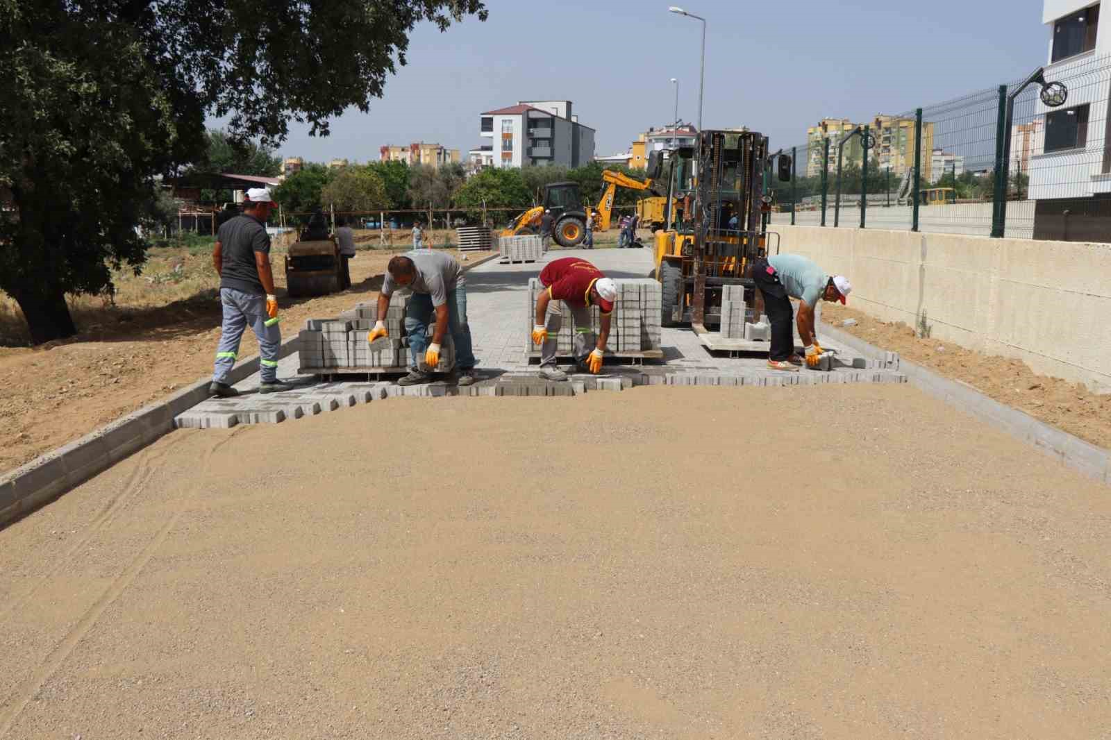 Pınarbaşı Mahallesi toz, toprak ve çamurdan kurtuldu
