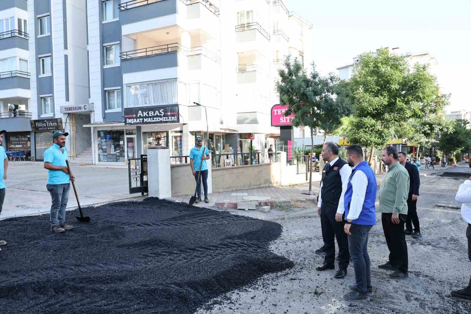 Başkan Toptaş; “Konforlu yollarla Onikişubat’ımızın yaşam kalitesini artırıyoruz”
