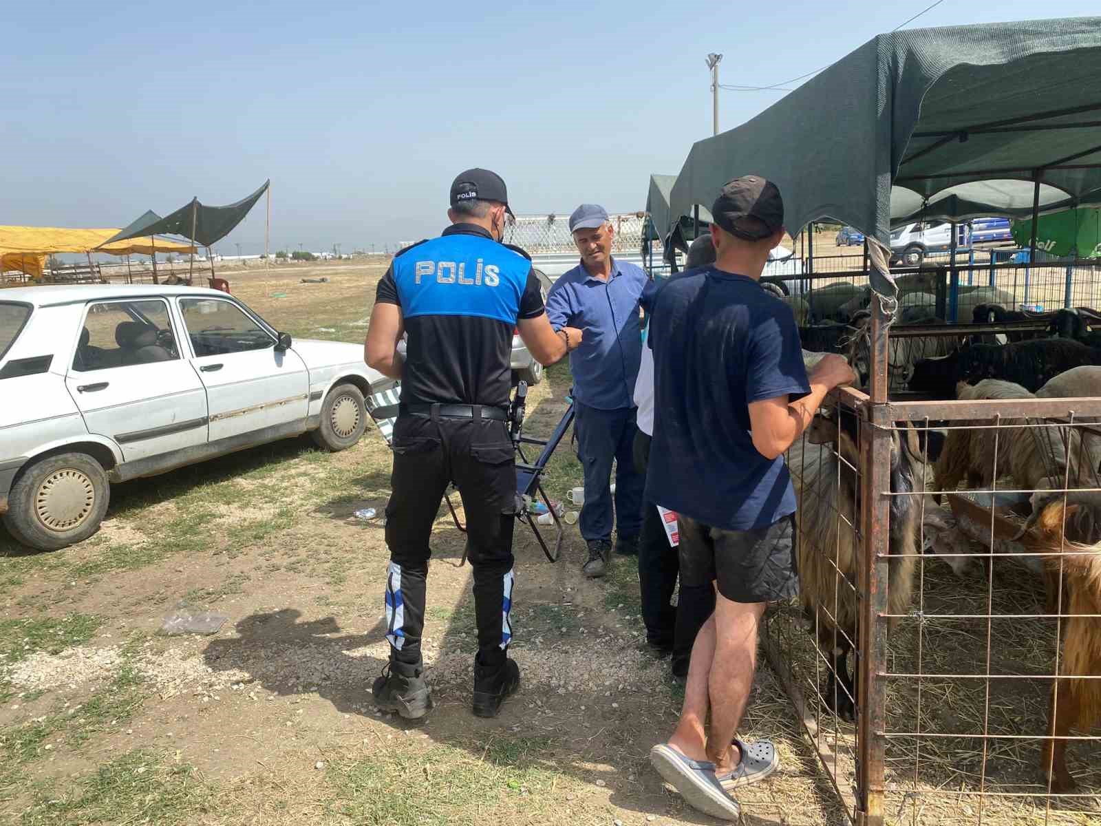 Toplum Destekli Polisten vatandaşlara sahte para uyarısı
