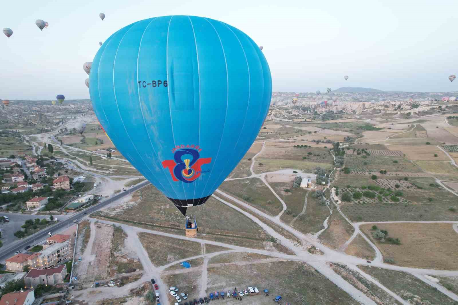 Jandarmanın kuruluş yıl dönümü gökyüzünde kutlandı
