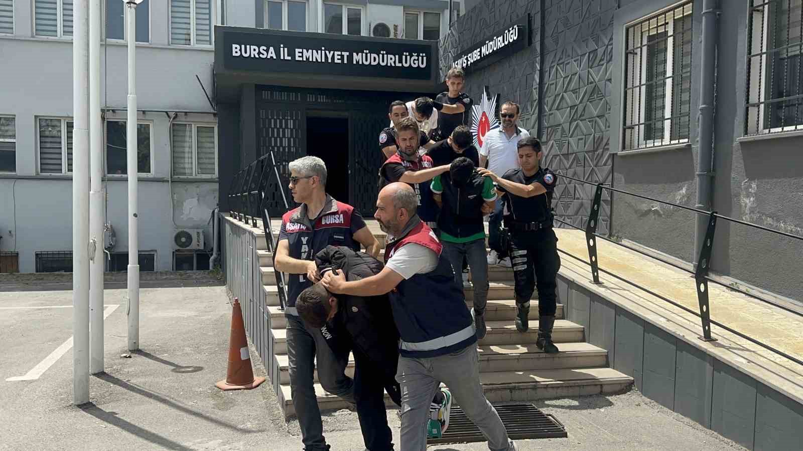 ’Başkomiser Volkan’ çetesini gerçek komiserler enseledi
