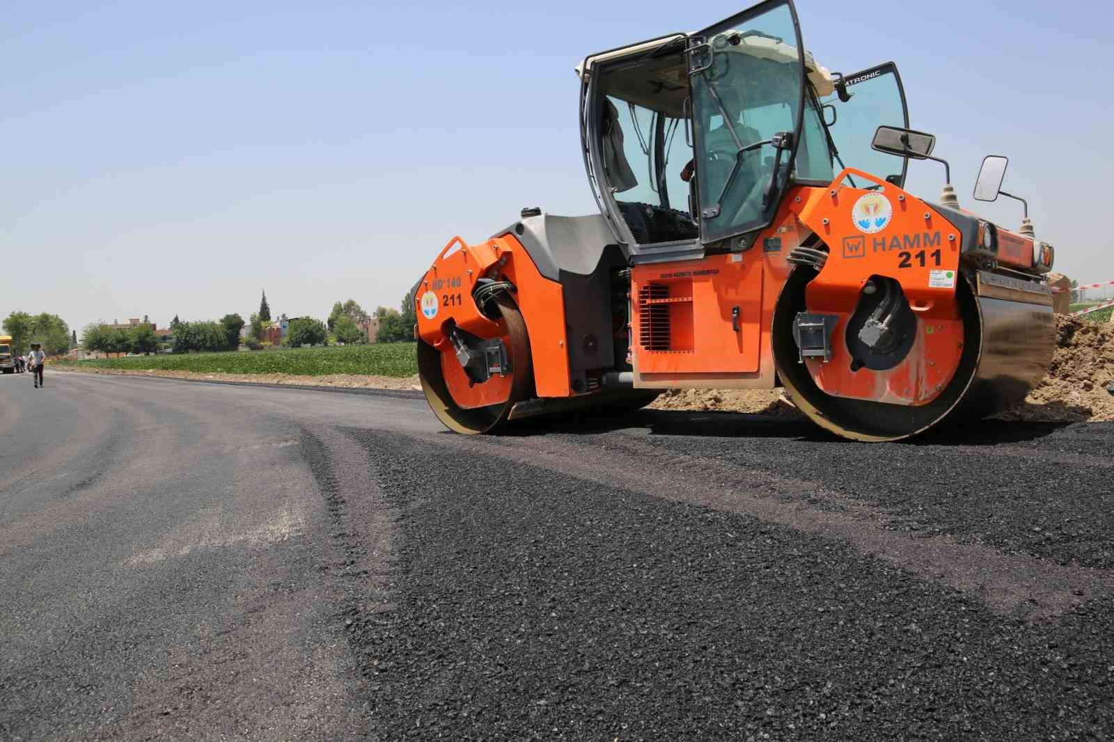 Ceyhan’da İnönü Mahallesi’nin 30 yıllık yol sorunu tarihe karışıyor
