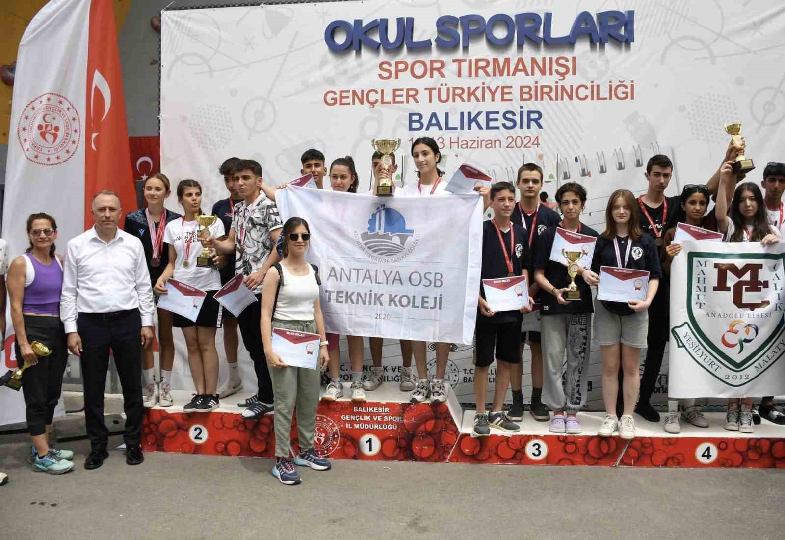 Türkiye Gençler Spor tırmanışı şampiyonası Balıkesir’de gerçekleşti
