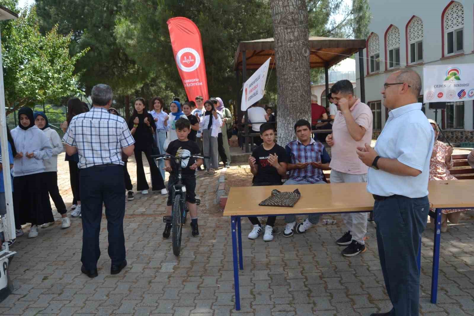 Sındırgı’da çocuk şenliği gerçekleştirildi
