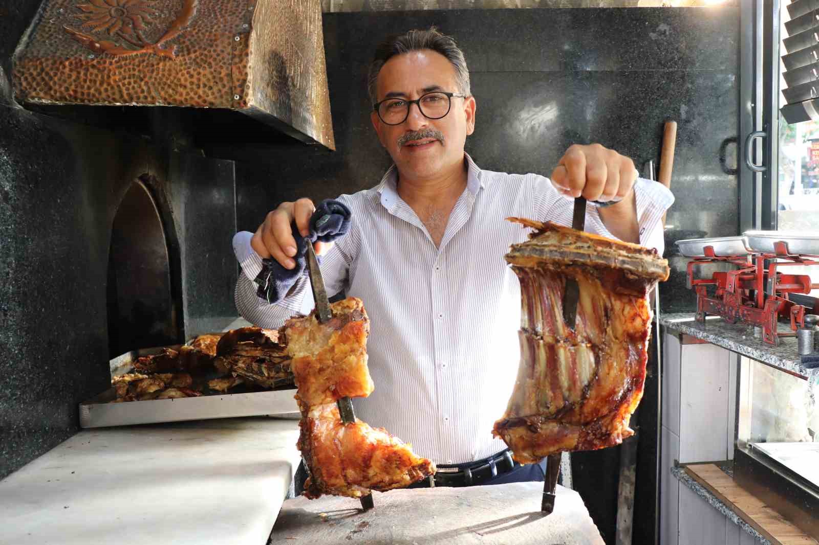 Kurban eti dinlenmeden tandır kebabı yapmayın
