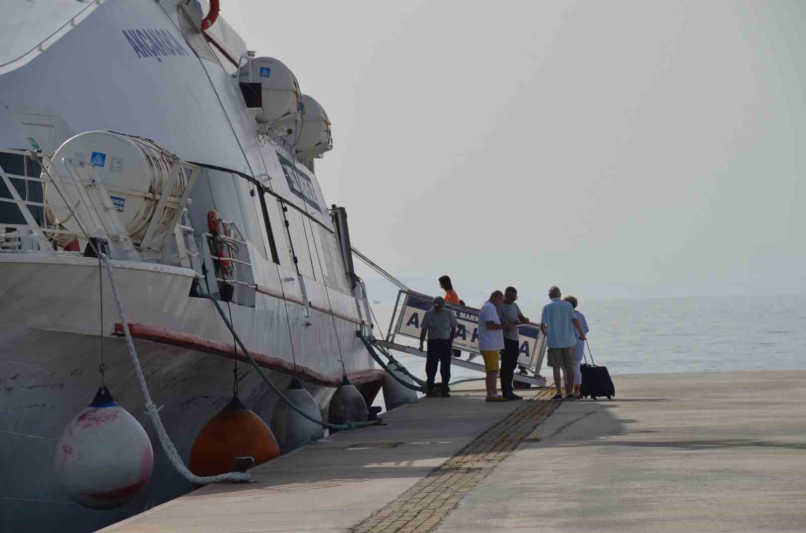 Didim’den Yunan adalarına feribot seferleri başladı
