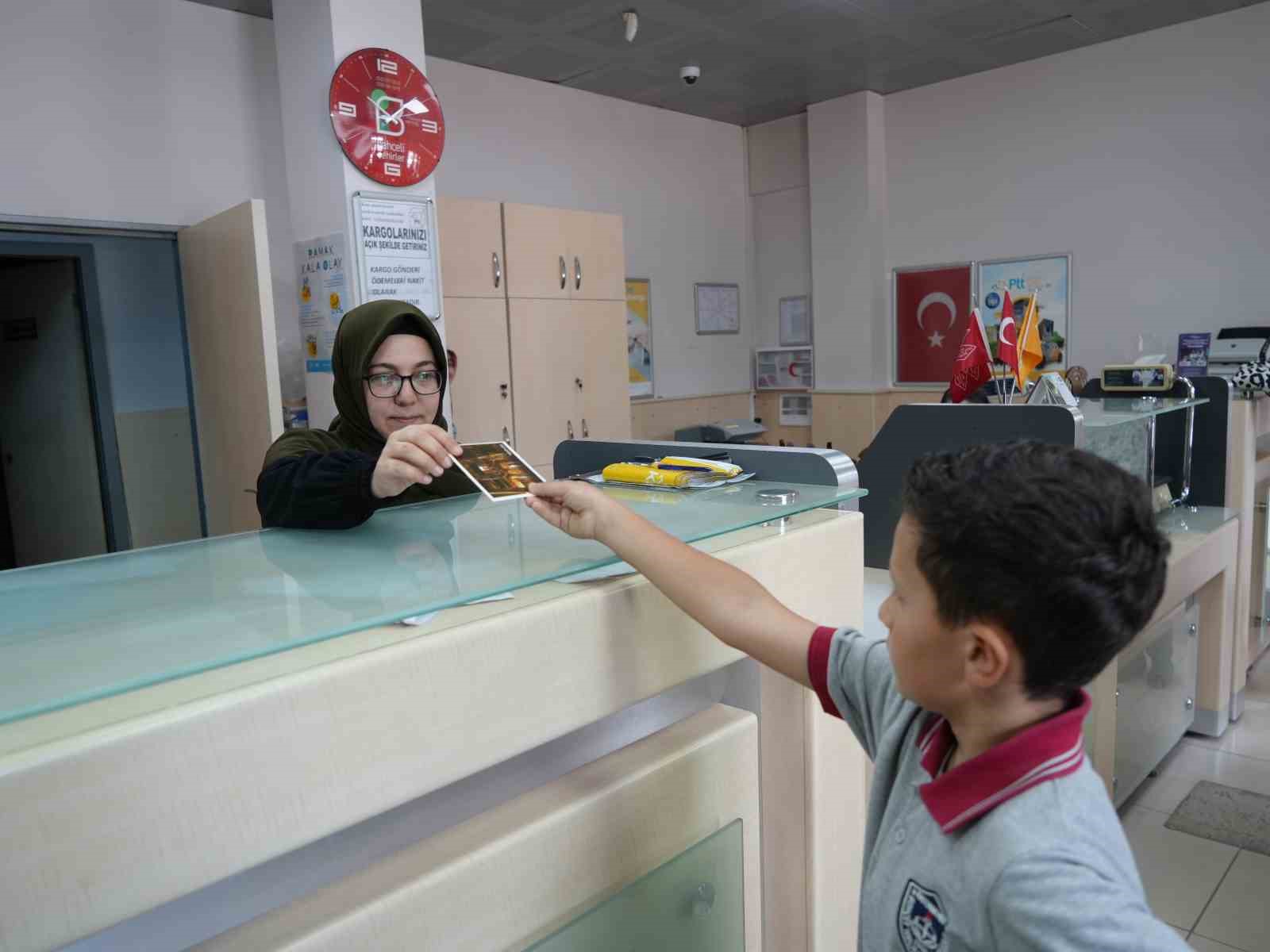 İlkokul öğrencileri, Kastamonu’nun kültür miraslarını anlatan kartpostalları Hatay ve Kırklareli’ndeki arkadaşlarına gönderdi
