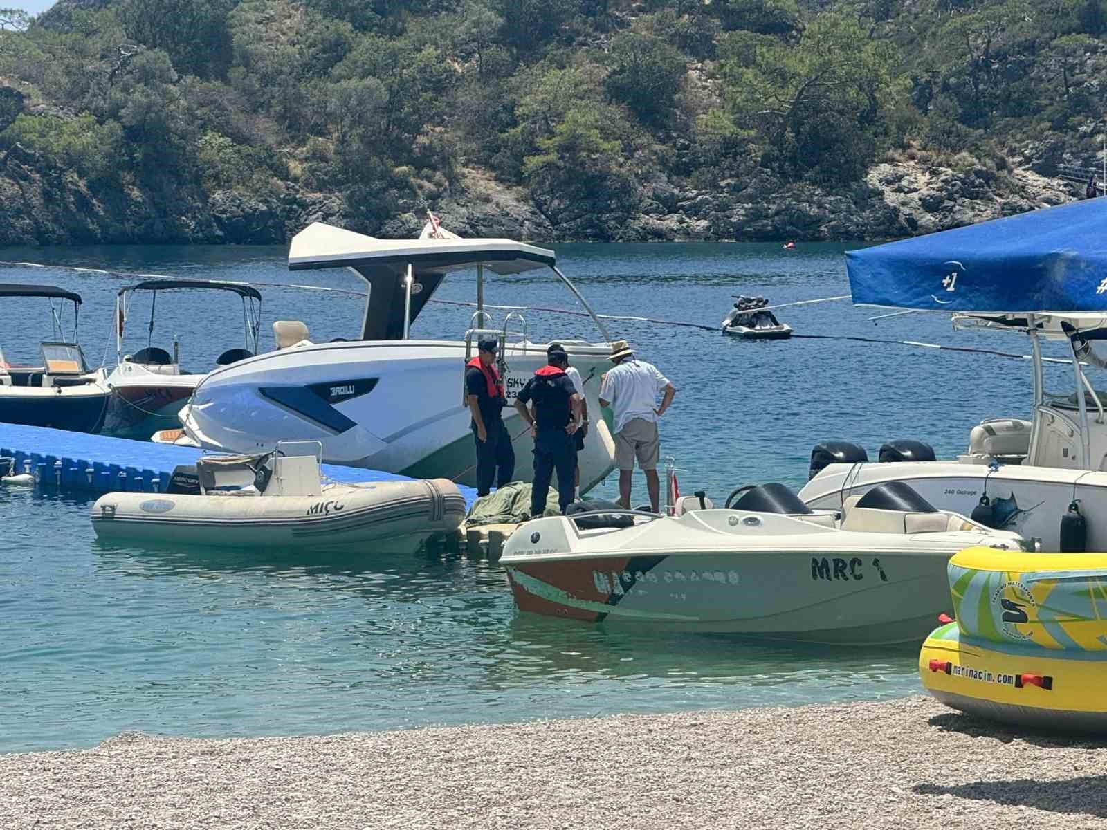 Sürat teknesinin çarpması sonucu hayatını kaybeden Ukraynalı şahıs toprağa verildi
