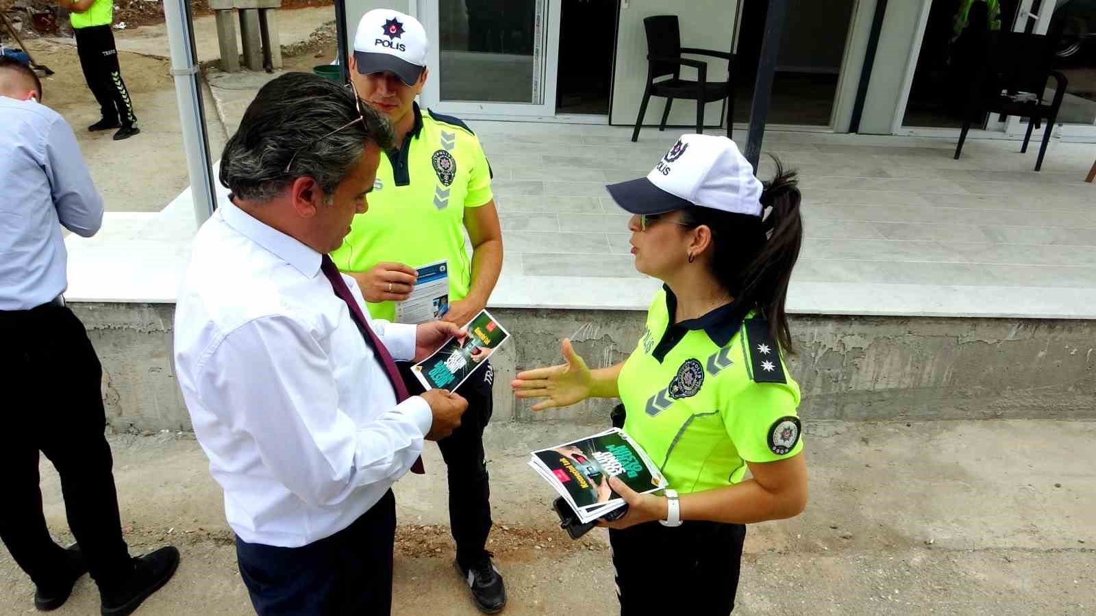 Muğla’ya tatilci akını kilometrelerce uzun kuyruk oluştu
