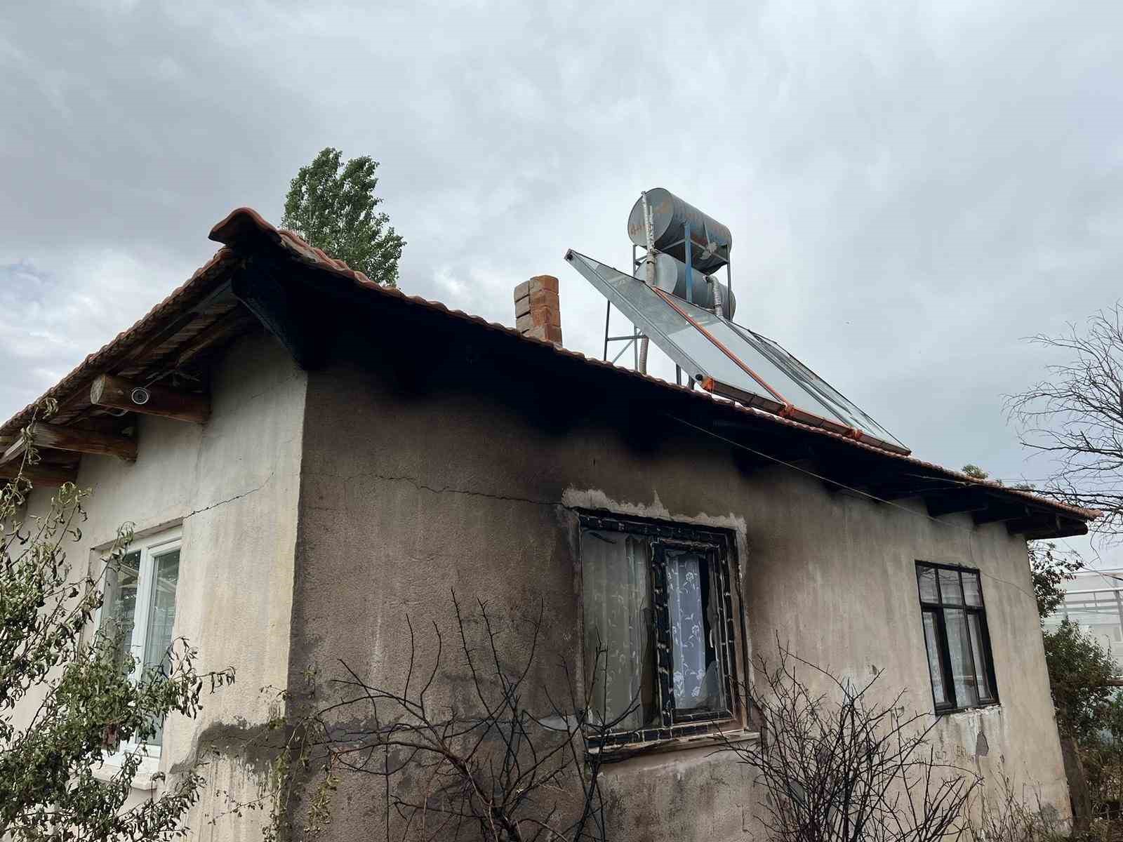 Burdur’da gün içinde çıkan yangınlarda 700 dekar alan ve 1 ev ile odunluk yandı
