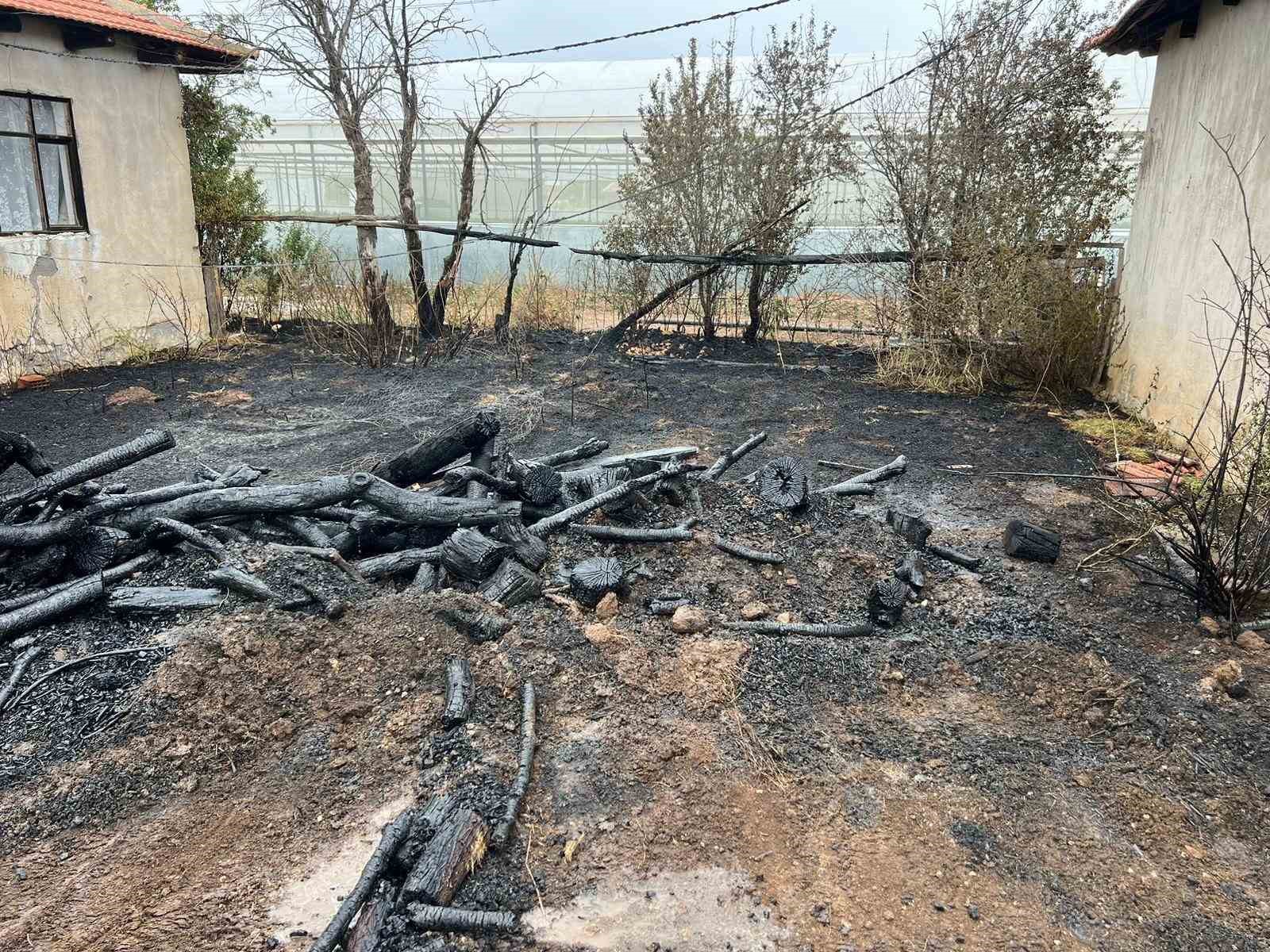 Burdur’da gün içinde çıkan yangınlarda 700 dekar alan ve 1 ev ile odunluk yandı
