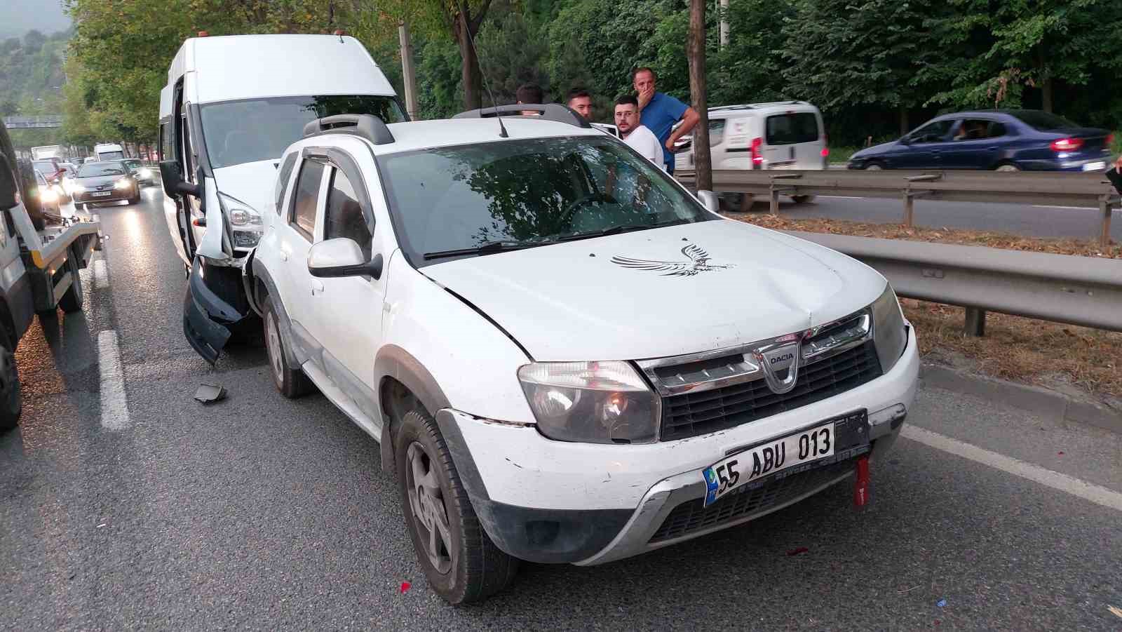 Samsun’da zincirleme trafik kazası: 3 yaralı
