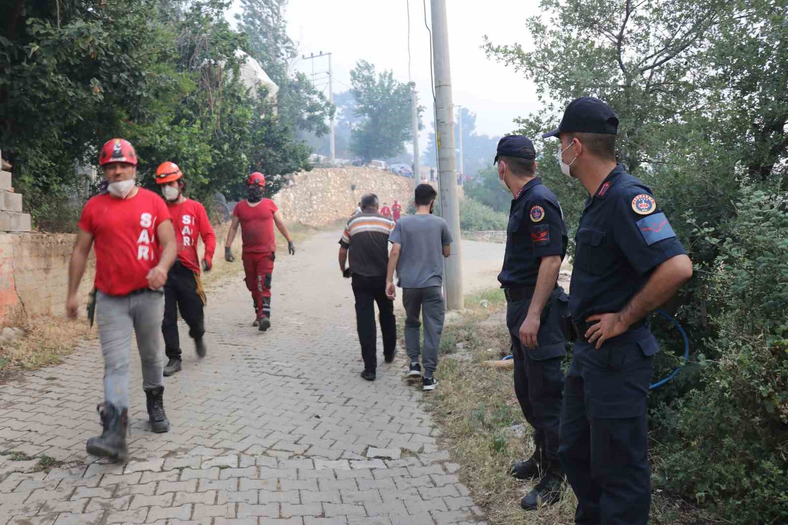 Bin nüfuslu mahallenin tahliyesi devam ediyor
