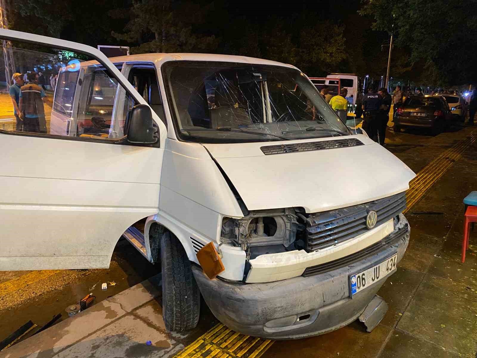 Çubuk’ta trafik kazası: 3 yaralı
