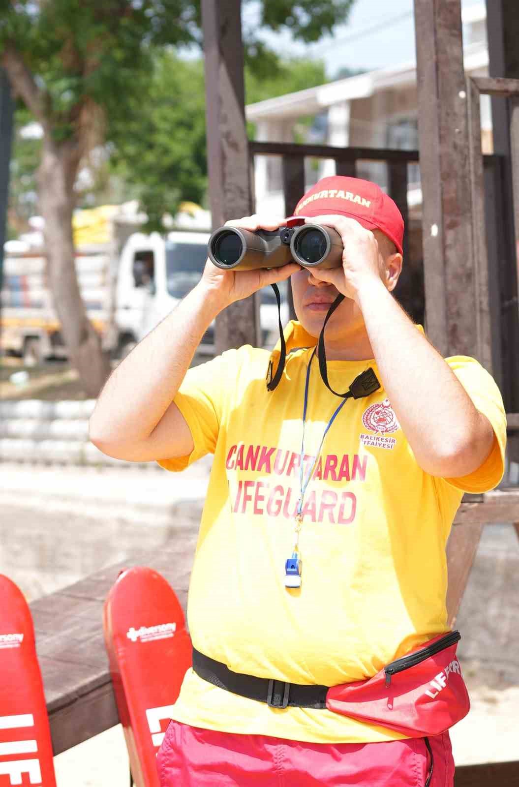 Bayram tatili öncesi cankurtaranlar eğitimden geçirildi
