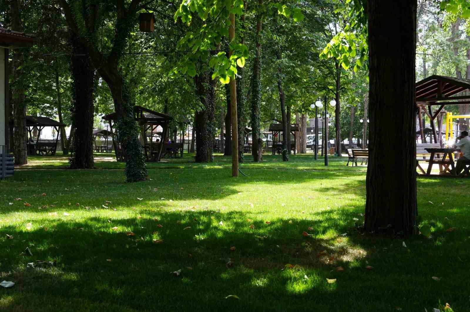 Kent park yenilenen yüzü ile hizmete açıldı
