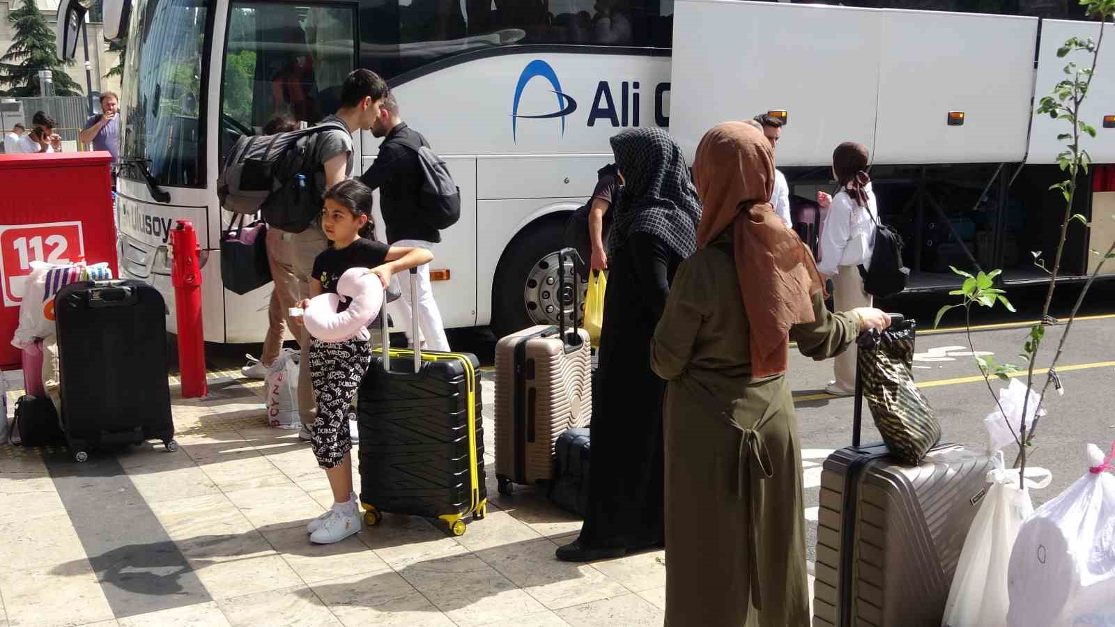 Trabzon Şehirlerarası Otobüs Terminali’nde Kurban Bayramı yoğunluğu
