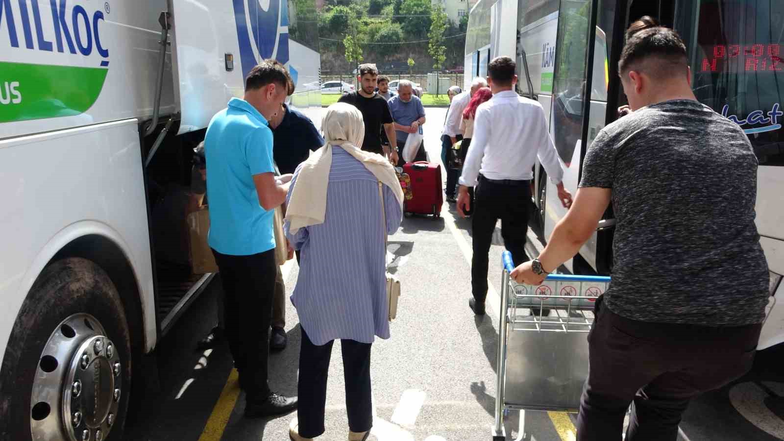 Trabzon Şehirlerarası Otobüs Terminali’nde Kurban Bayramı yoğunluğu
