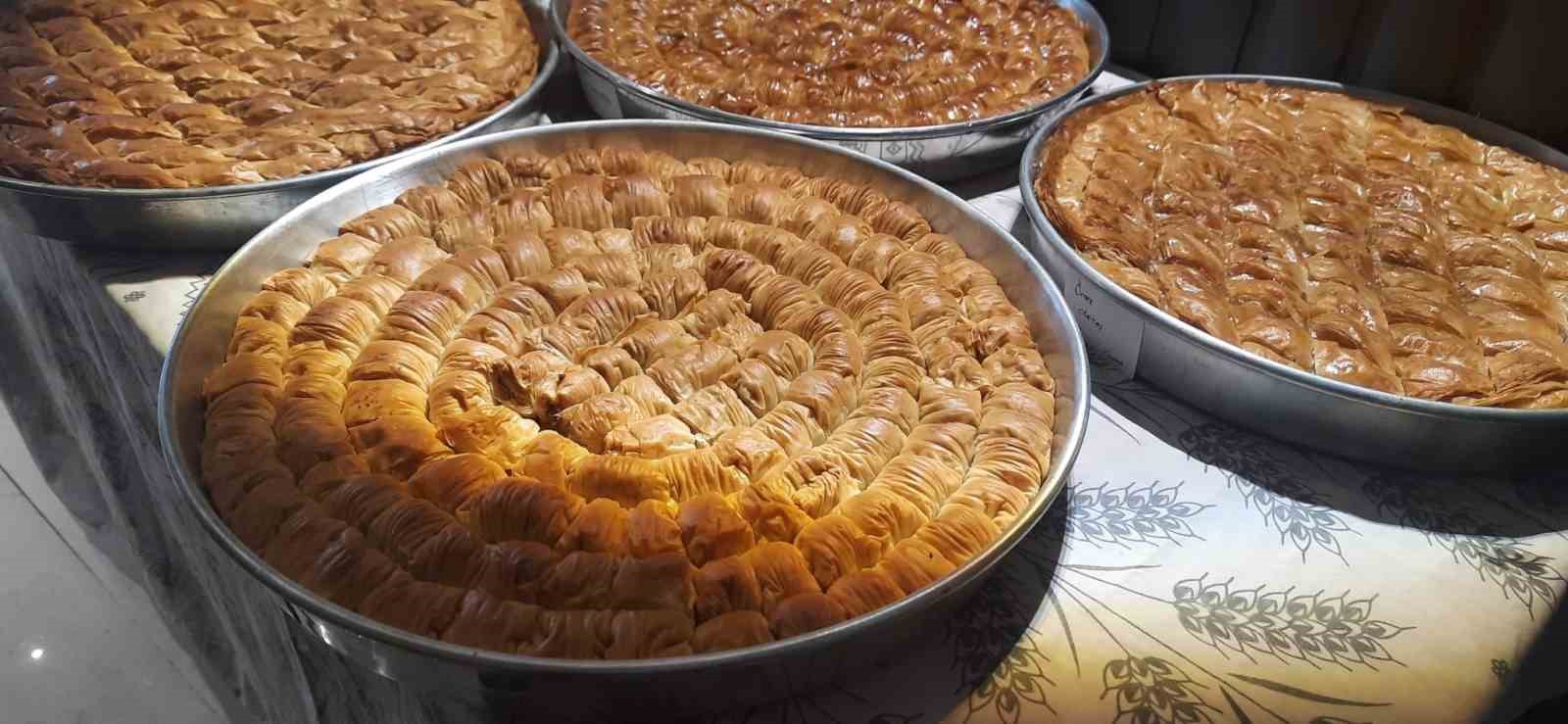 Beypazarı’nın eşsiz lezzetleri 80 katlı baklava ve kurusuna yoğun ilgi
