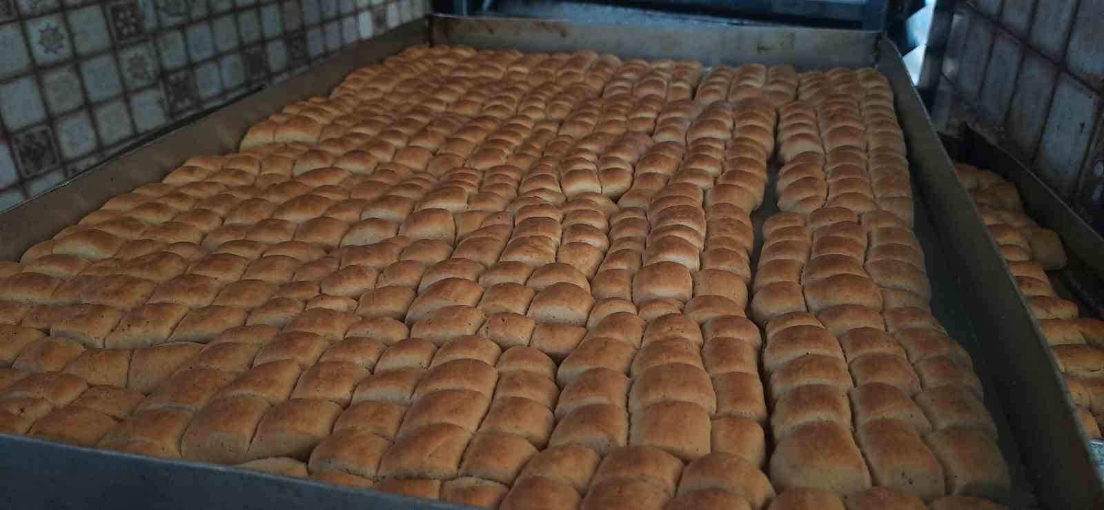 Beypazarı’nın eşsiz lezzetleri 80 katlı baklava ve kurusuna yoğun ilgi
