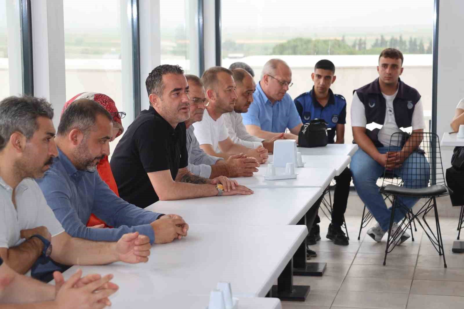 Başkan Arıcı, Kurban Bayramı dolayısıyla belediye personeli ile bayramlaştı
