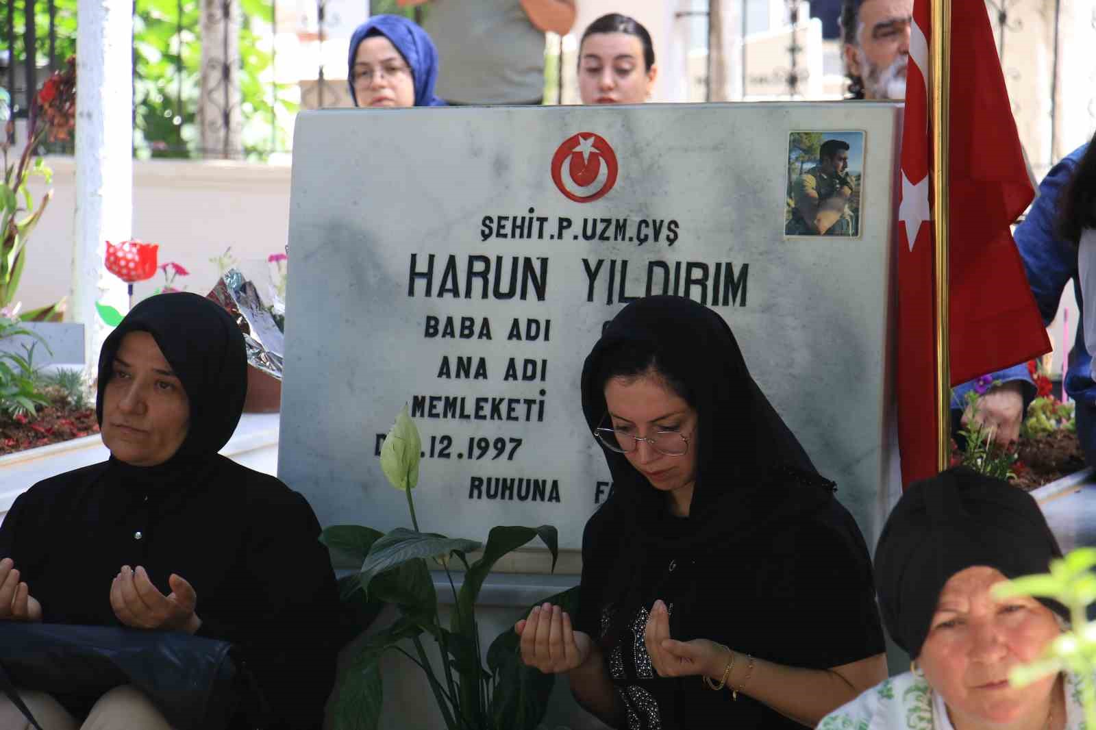 Mersin’de Kurban Bayramı öncesi şehitler unutulmadı
