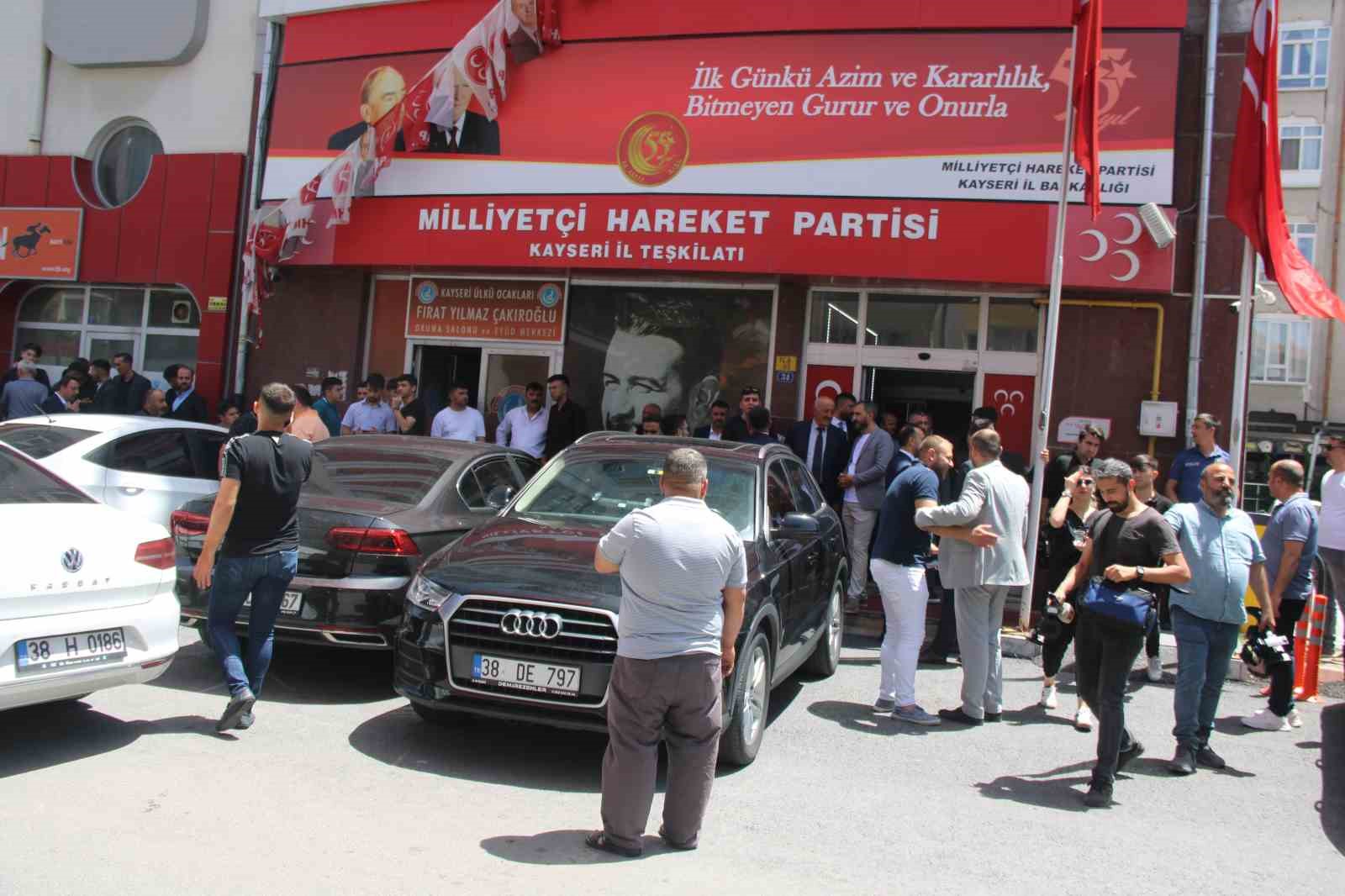 MHP Kayseri teşkilatı bayramlaştı
