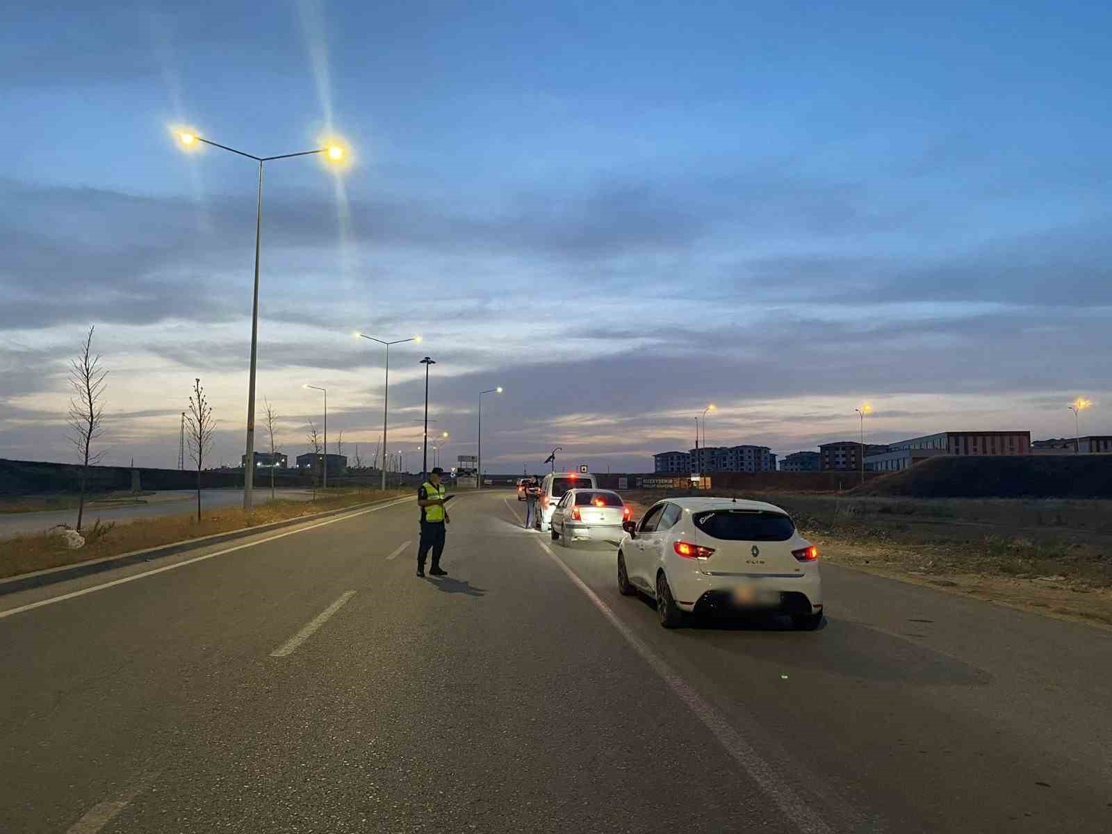 Gaziantep’te jandarma ekipleri bayram tedbirlerini yoğunlaştırdı
