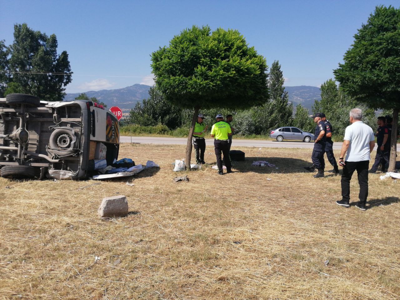 Tokat’ta bayram tatiline giderken kaza yaptılar: 3’ü ağır 18 yaralı
