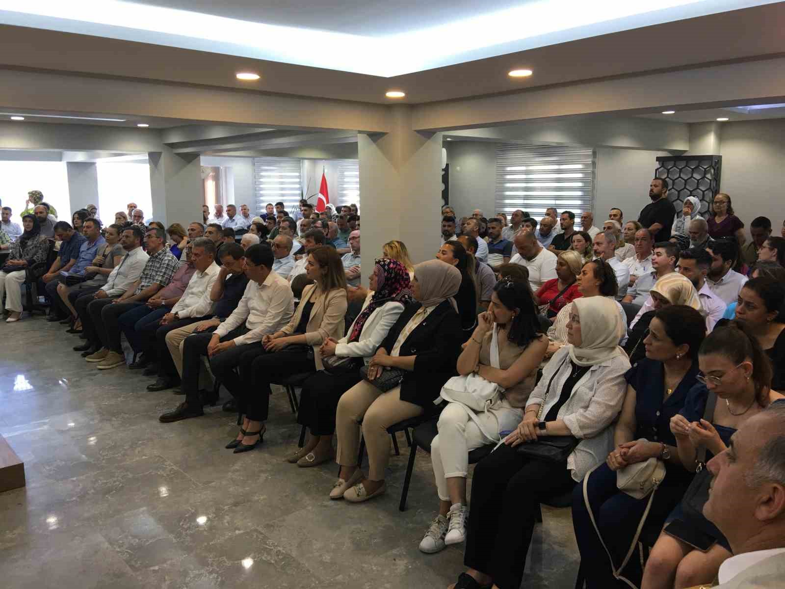 AK Parti Aydın teşkilatı bayramlaştı
