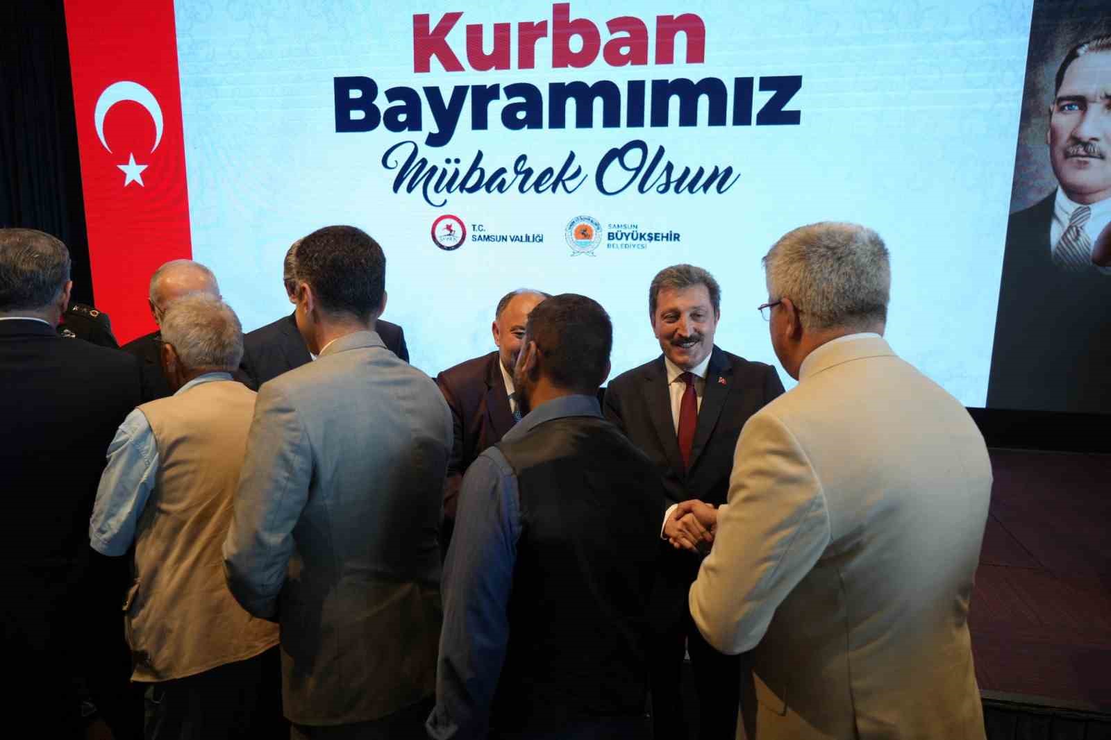 Samsun protokolü bayramlaştı
