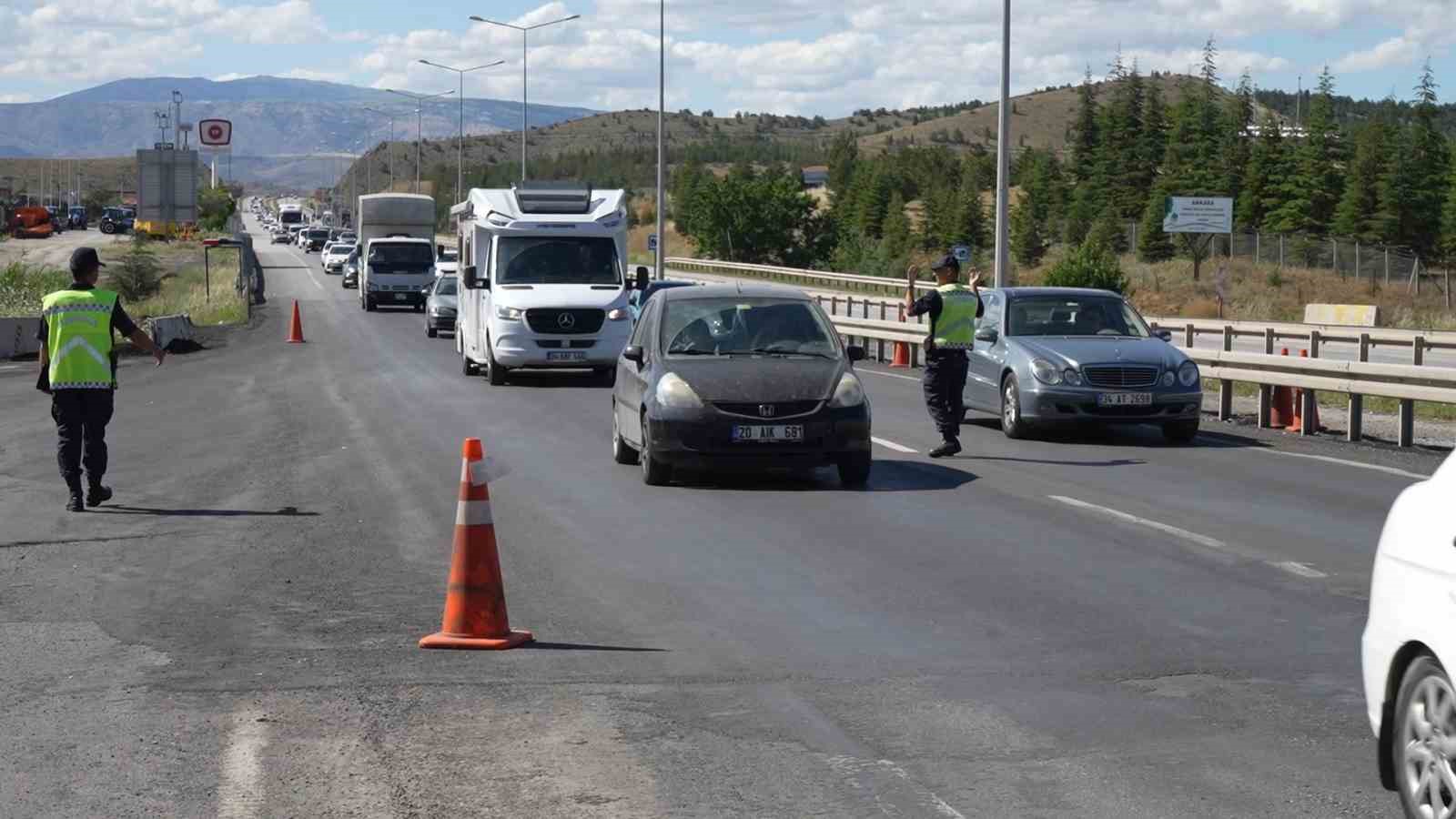 43 ilin geçiş güzergahında dronlu denetim: Kural ihlali yapanlar havadan tespit edildi
