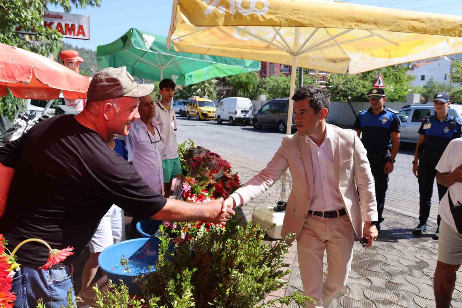 Başkan Ünlü, merhum belediye başkanlarını unutmadı
