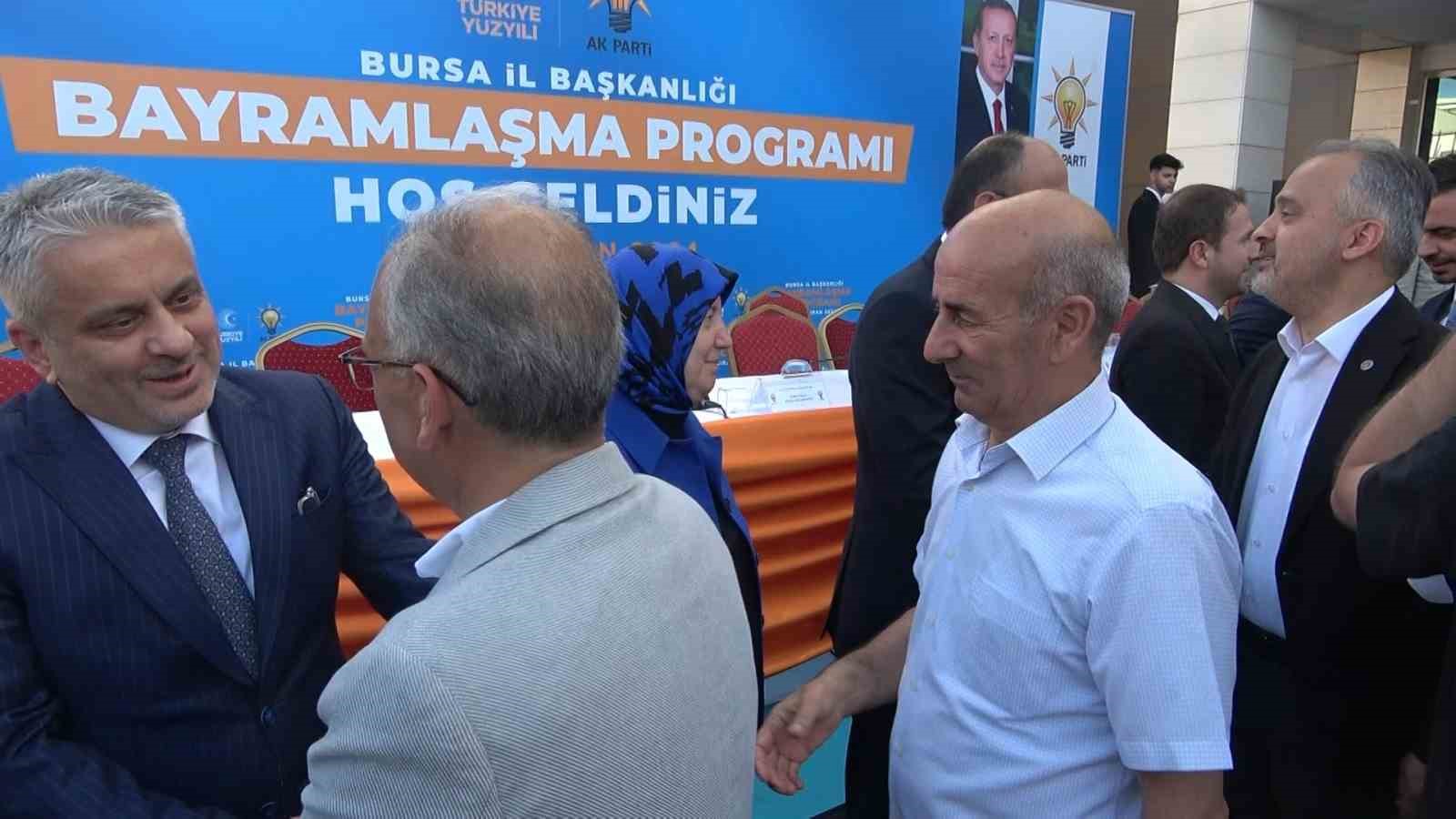 AK Parti Bursa teşkilatı bayramlaştı
