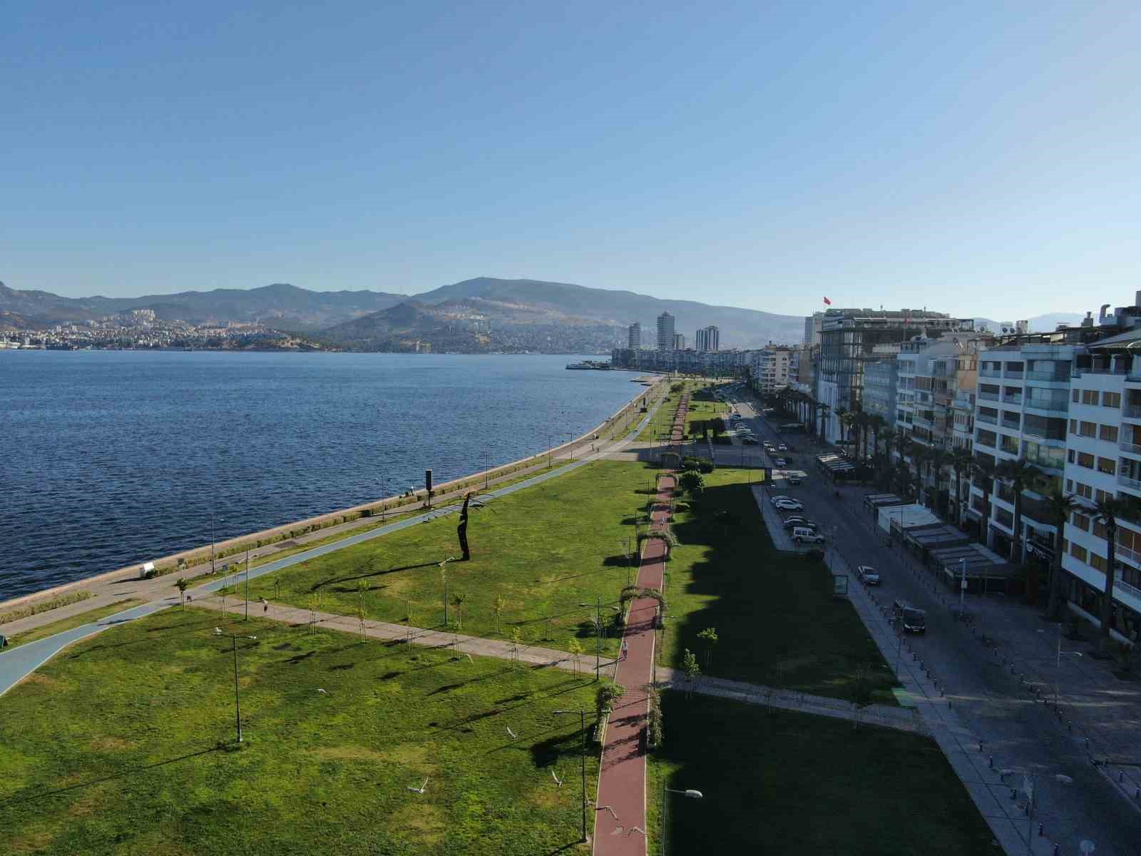 İzmir’in kalbi boş kaldı
