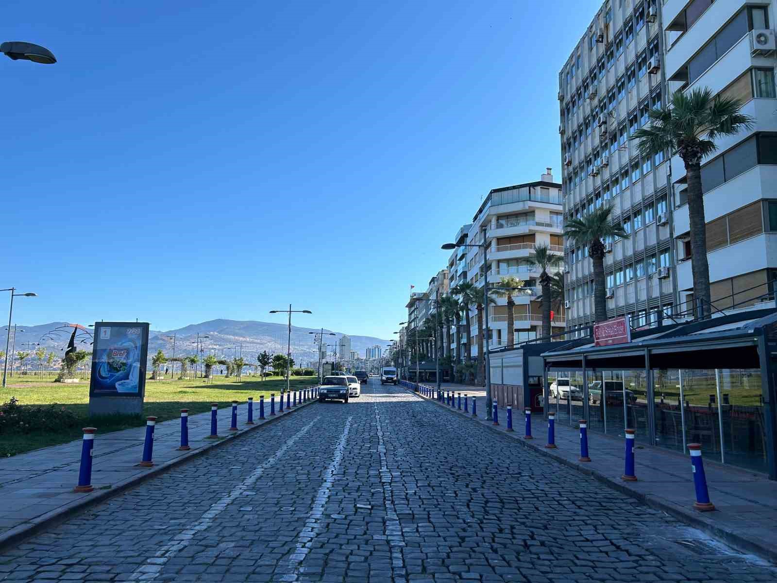 İzmir’in kalbi boş kaldı
