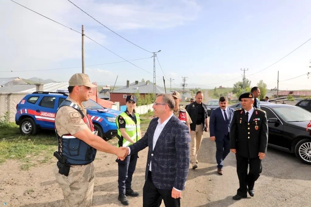 Kars’ta bayramda 2 bin 527 polis ve jandarma görevlendirildi
