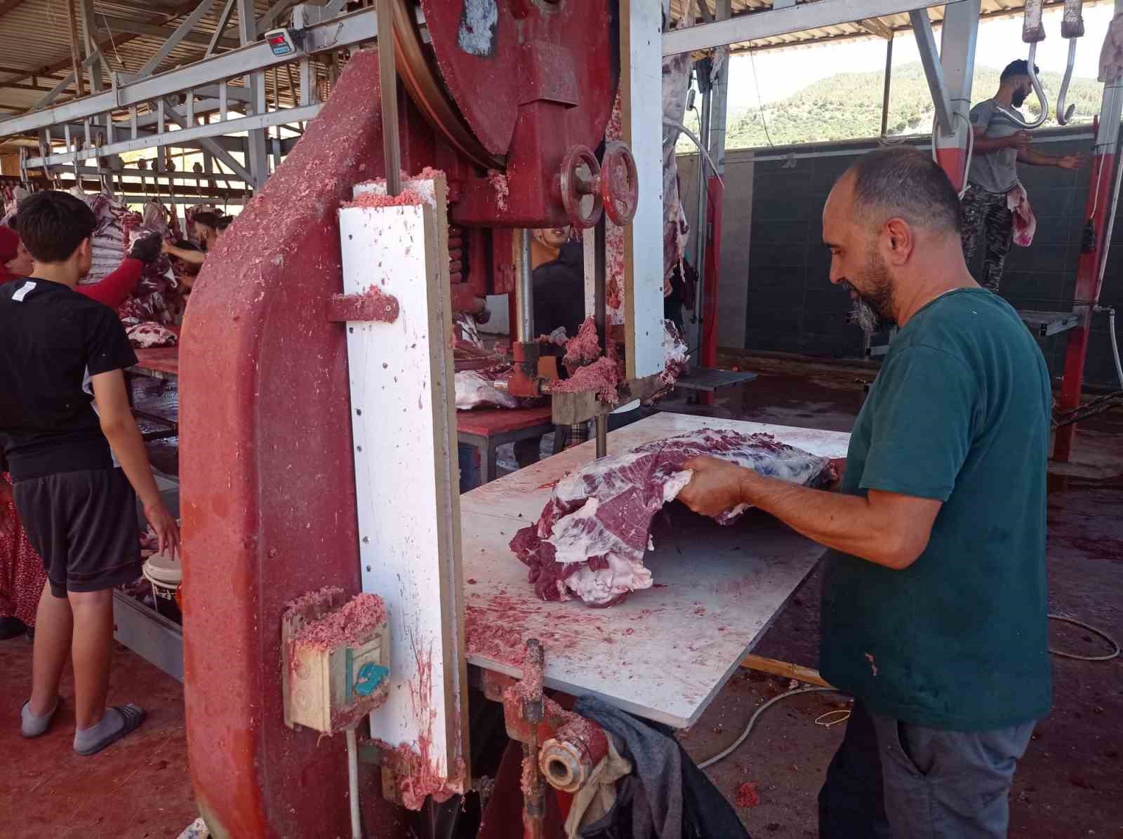 Söke’de kurban kesim yerleri denetlendi
