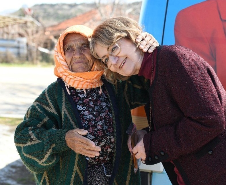 Başkan Çelik; “Bayramlar yardımlaşma ve paylaşmanın simgesidir”
